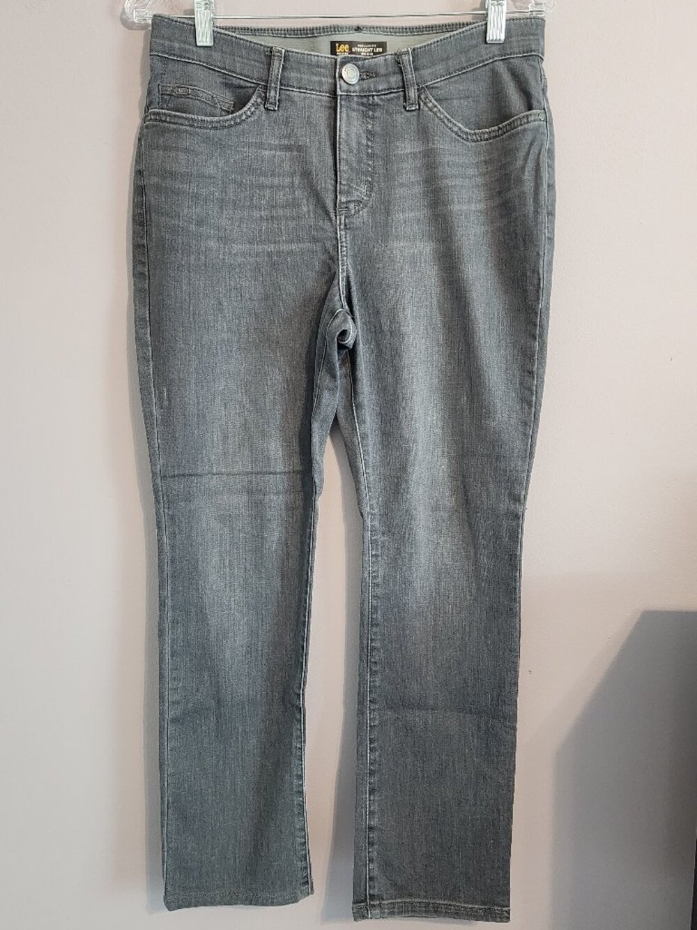 2/$22 Lee Regular Fit Straight Leg Gray Mid Rise Jeans Size 6 Short Petite